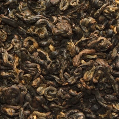 Herbata-czarna-Yunnan-Black-Dynasty-sypana-na-wage